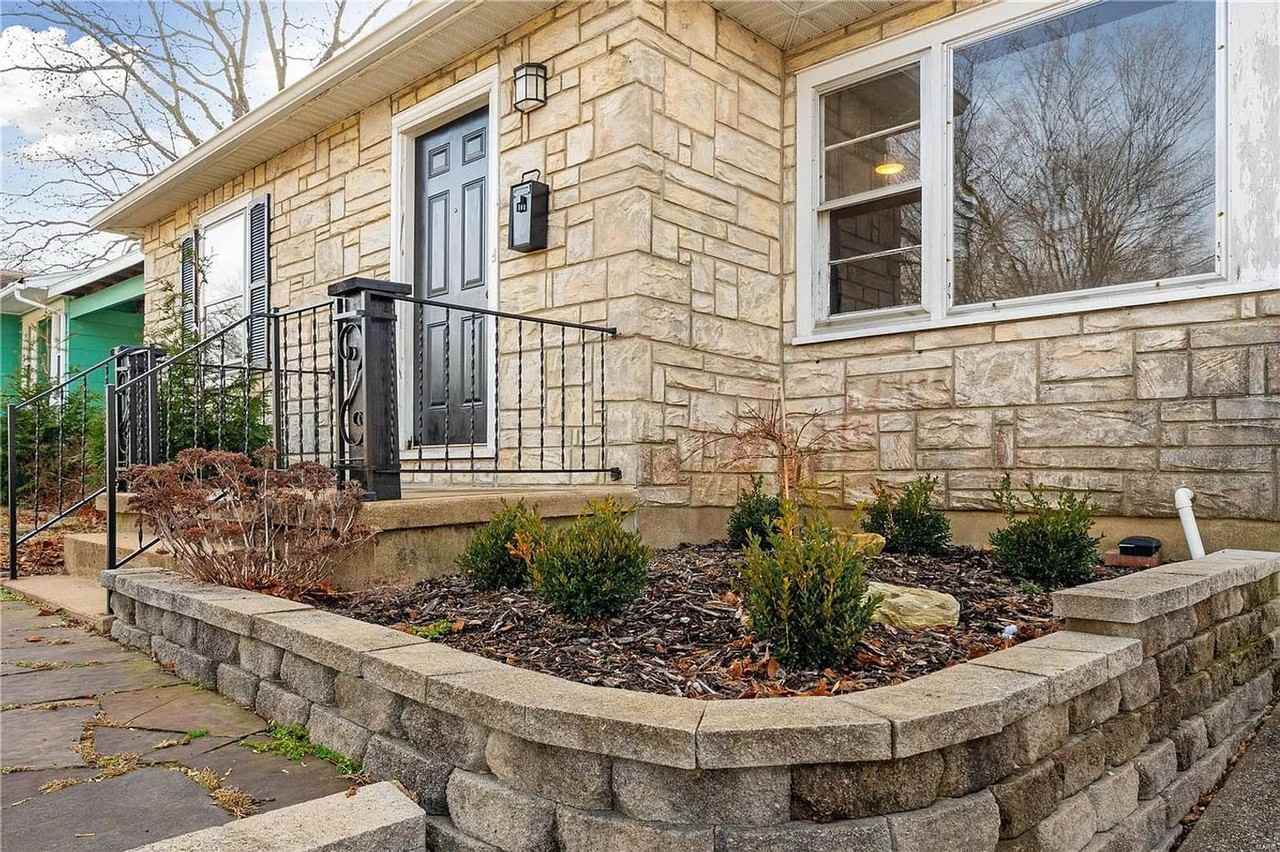 1821 Merriwether St - Photo 2 of 14