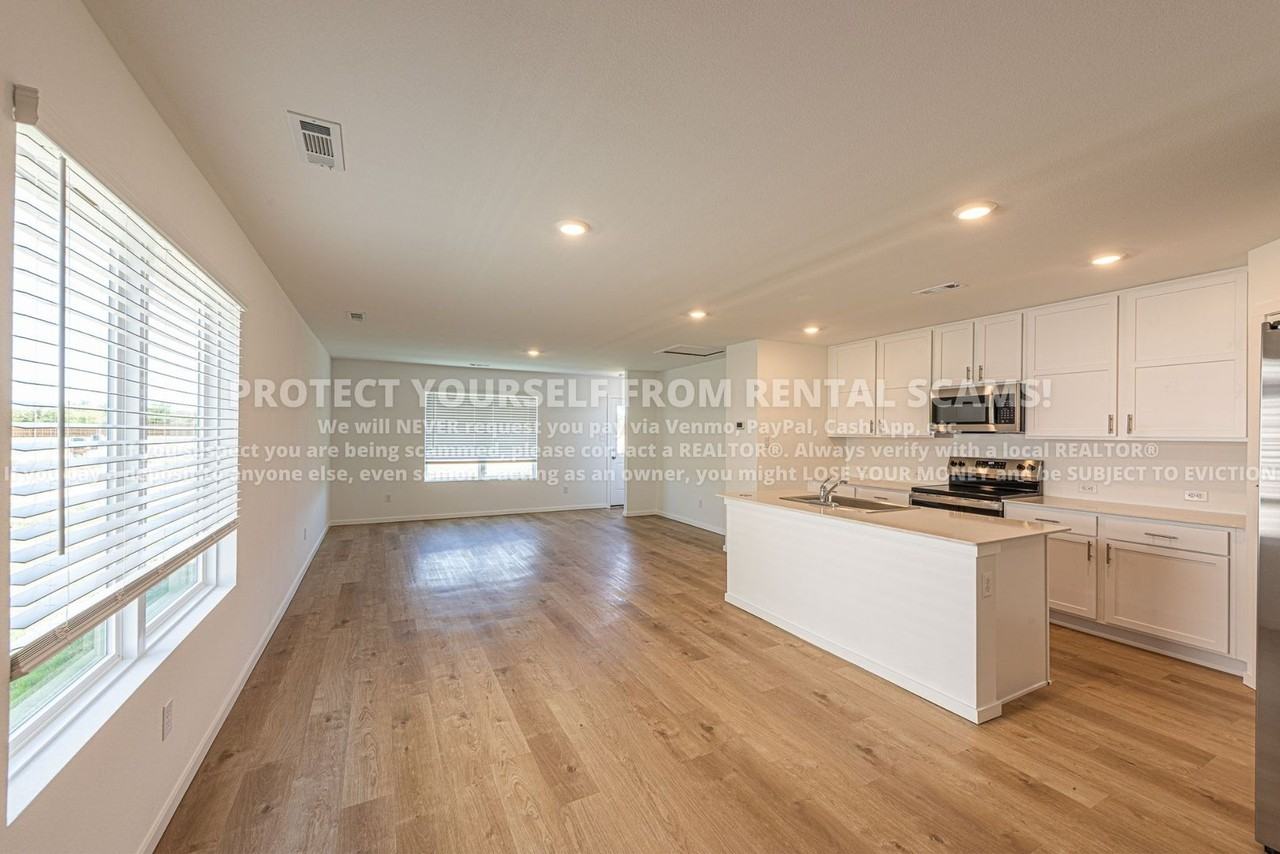 611 611 Marsol Street - Photo 7 of 22