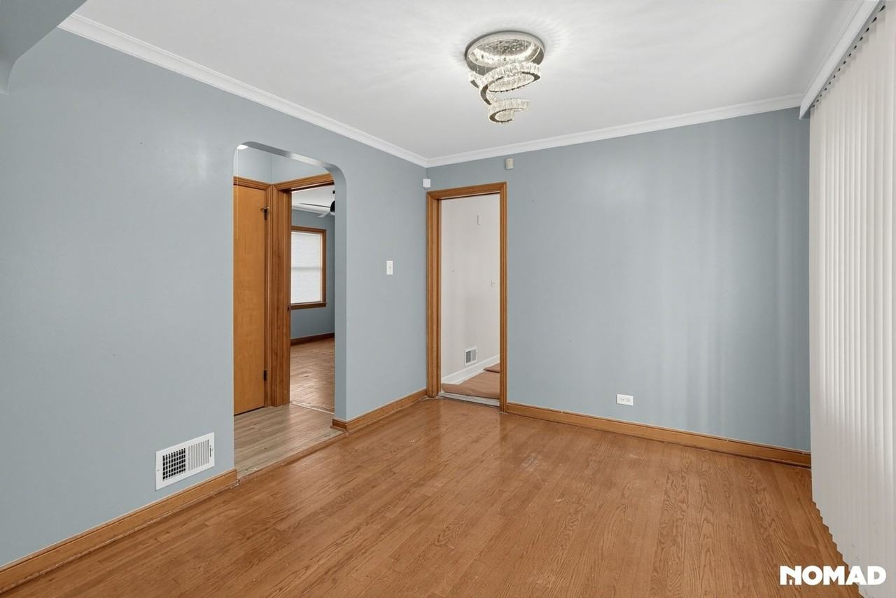 14733 14733 Ln Salle St - Photo 3 of 17