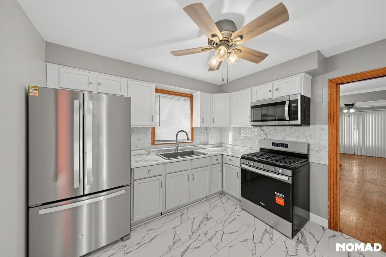 14733 14733 Ln Salle St - Photo 4 of 17