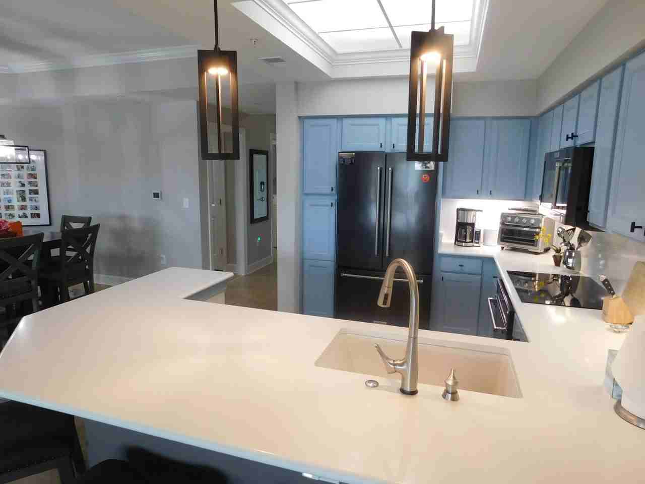 9 Shelter Cove Ln - Photo 7 of 20