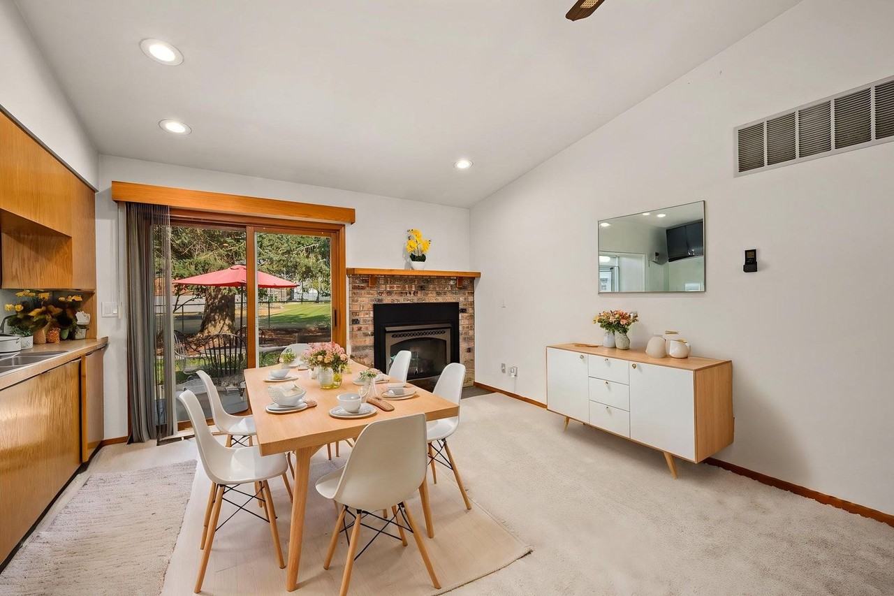 9880 N Circle Dr - Photo 4 of 7