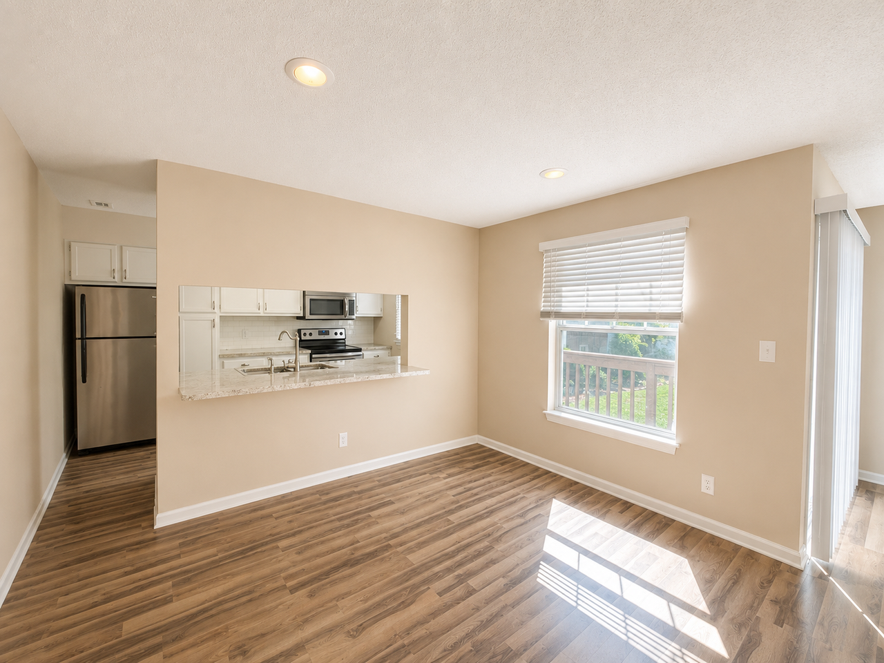5020 Thoroughbred Ln #G - Photo 3 of 14