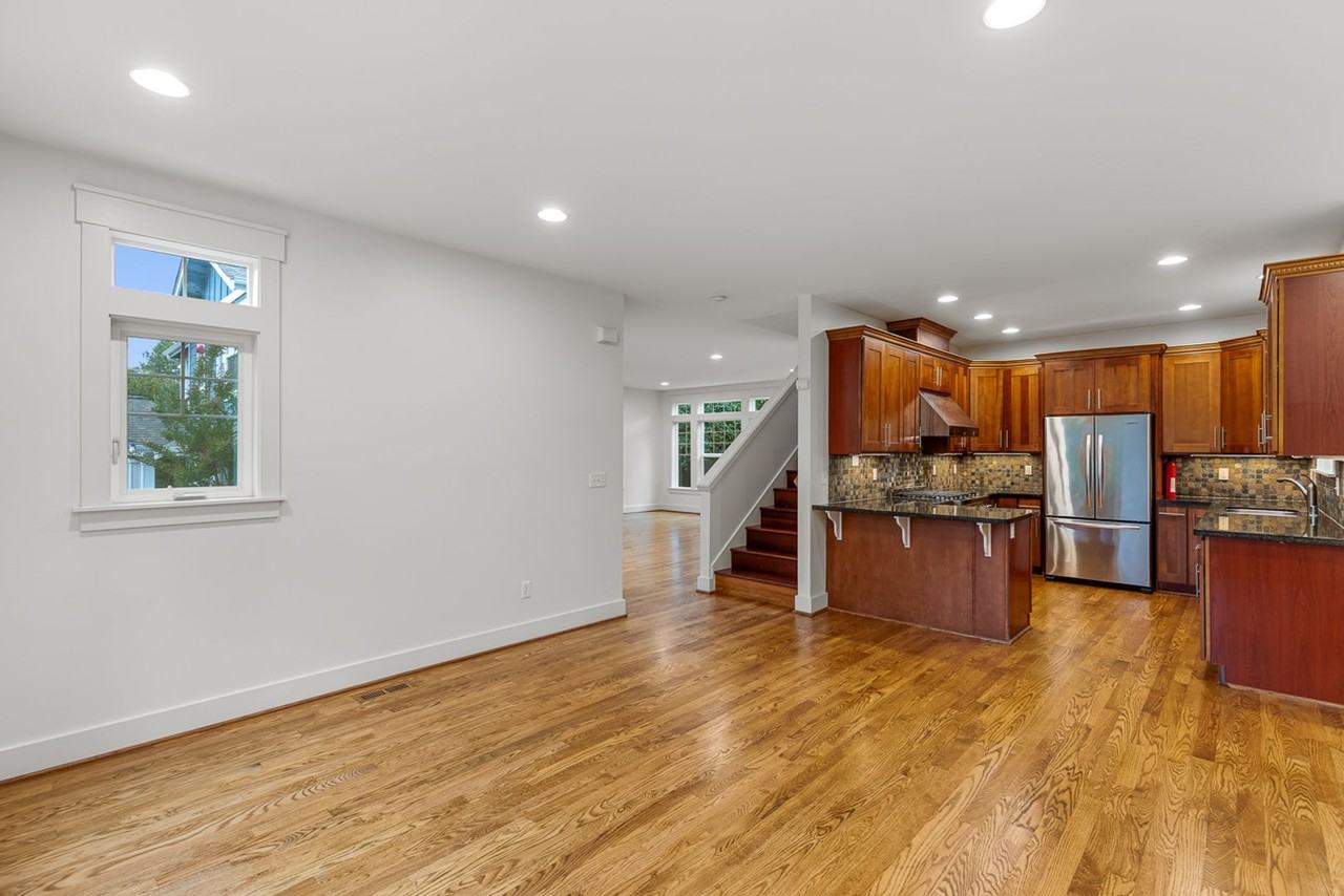 11416 99th Pl Ne - Photo 6 of 21
