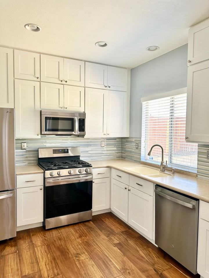 1508 Robles Dr - Photo 6 of 22