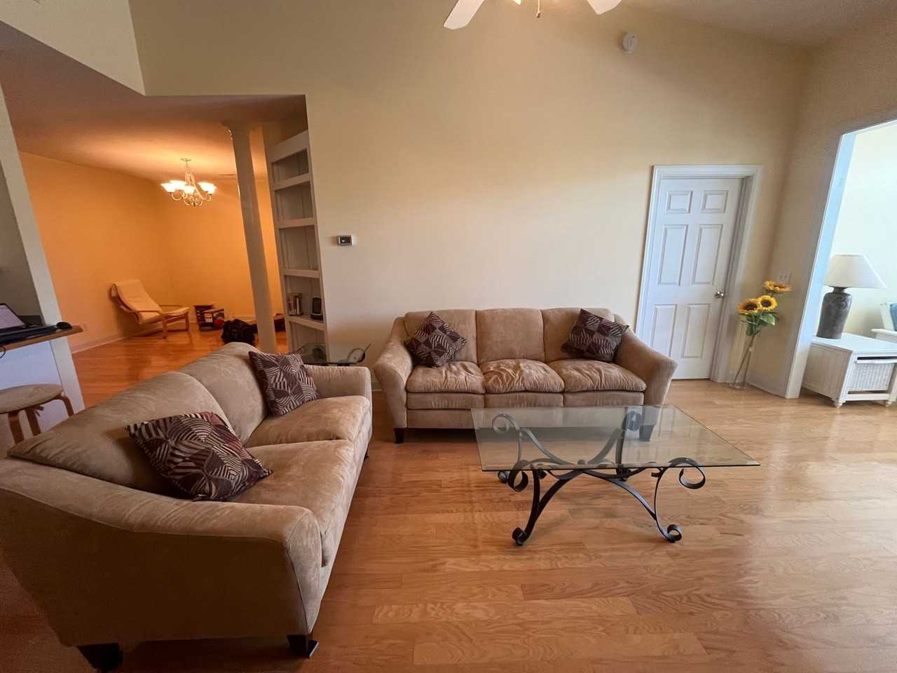 1005 E Shearwater Ln - Photo 4 of 29