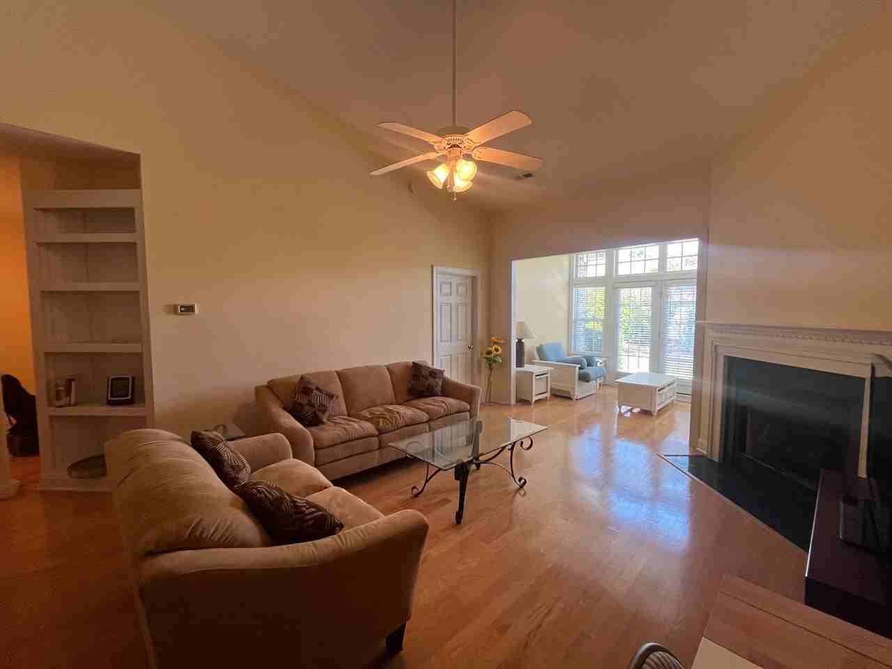1005 E Shearwater Ln - Photo 5 of 29