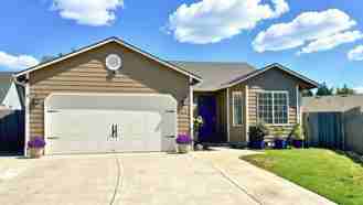 8315 Ne 156th Ave - Photo 1 of 1