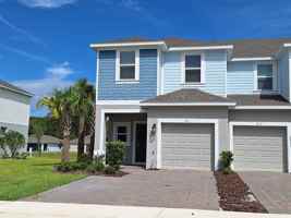 featured image of 211 River Front Way