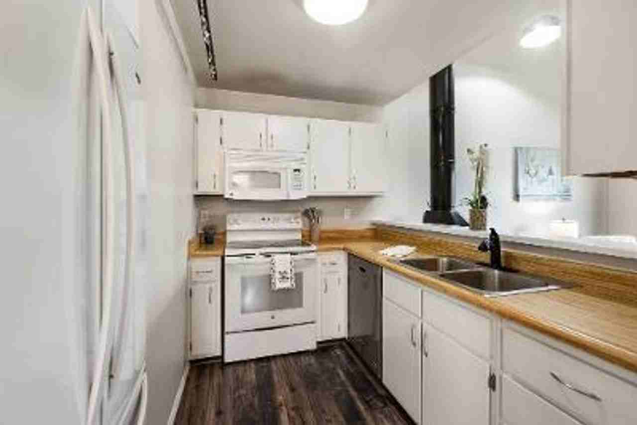 5555 Denmark Ct - Photo 5 of 24