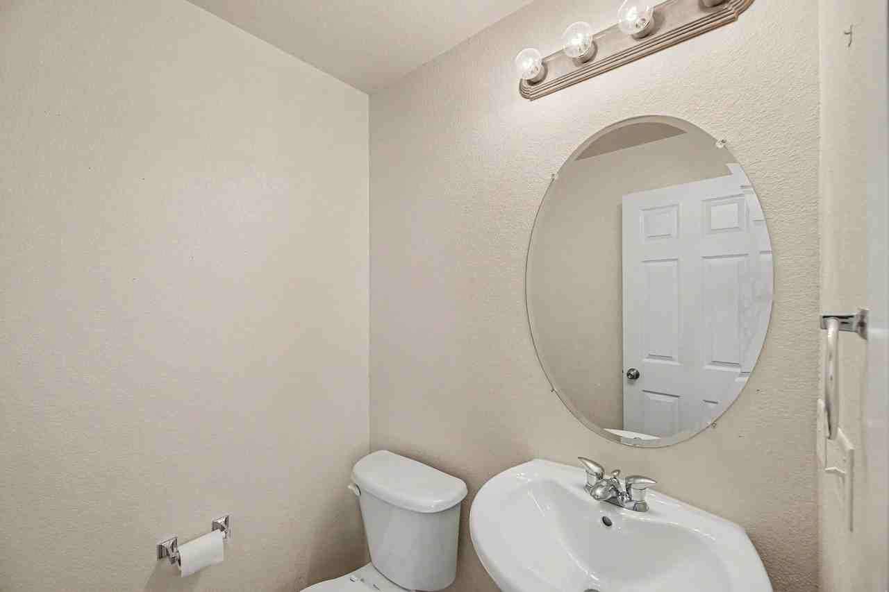 642 Casper Dr - Photo 7 of 15