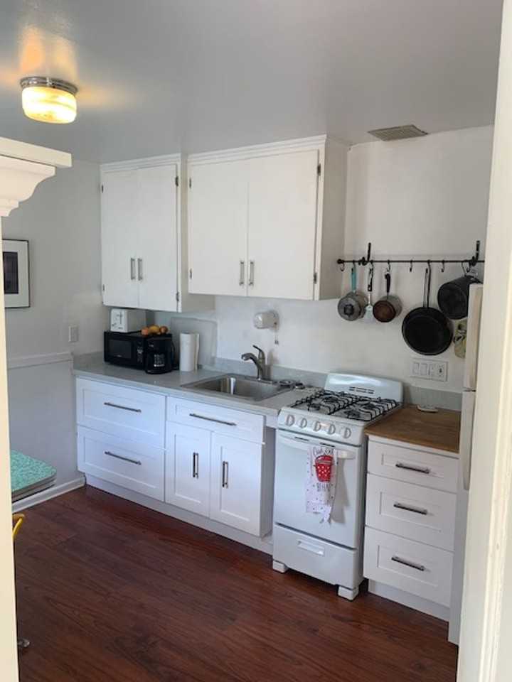 20592 Foothill Dr - Photo 6 of 10