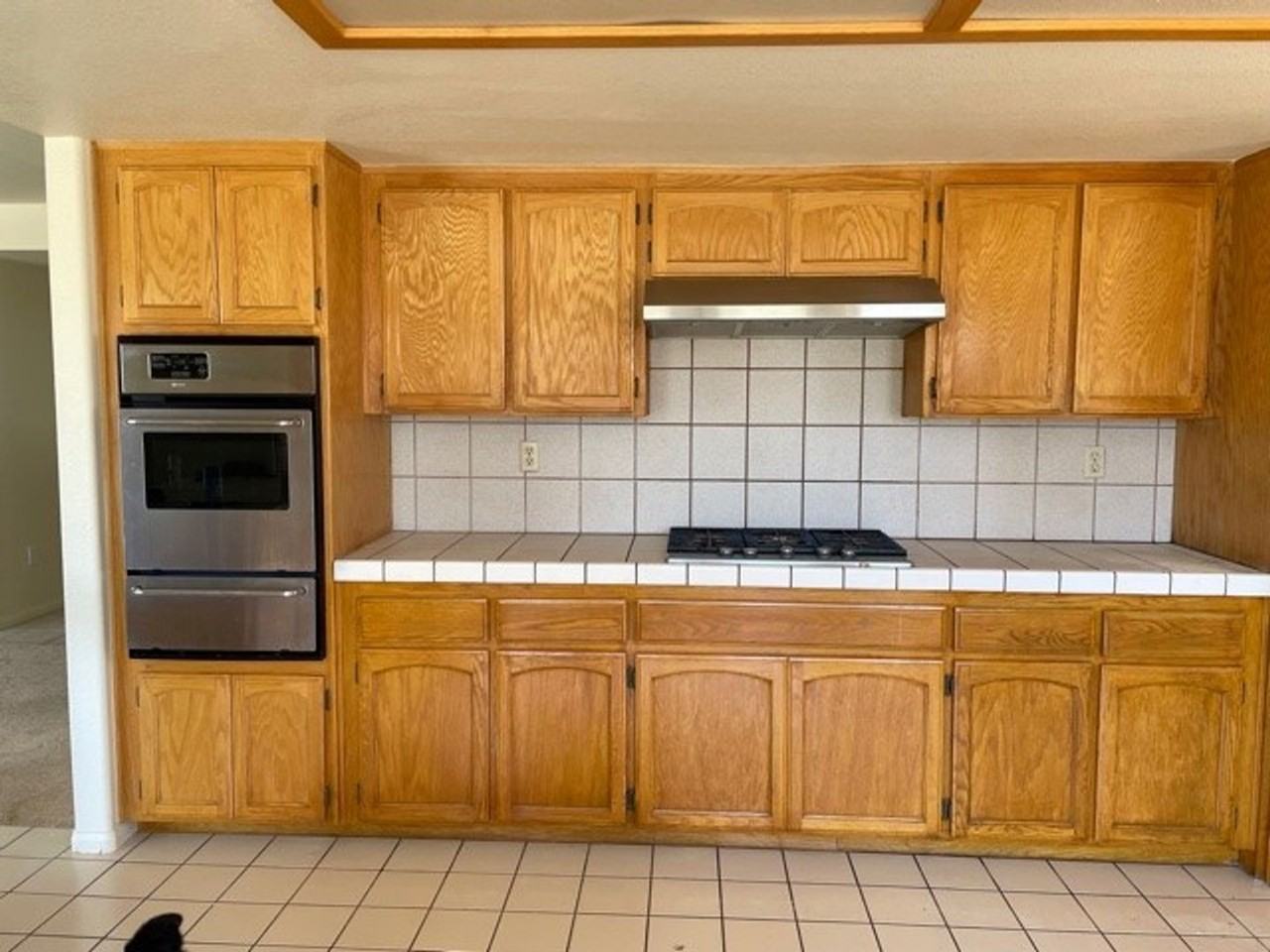 27401 Lakeview Dr - Photo 4 of 26