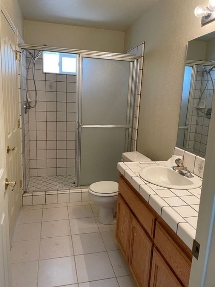 27401 Lakeview Dr - Photo 6 of 28