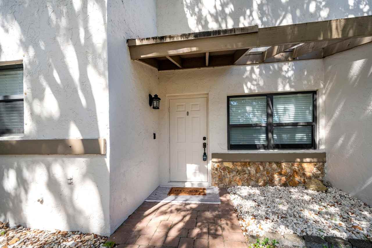 325 Nw 65th Ter - Photo 3 of 28