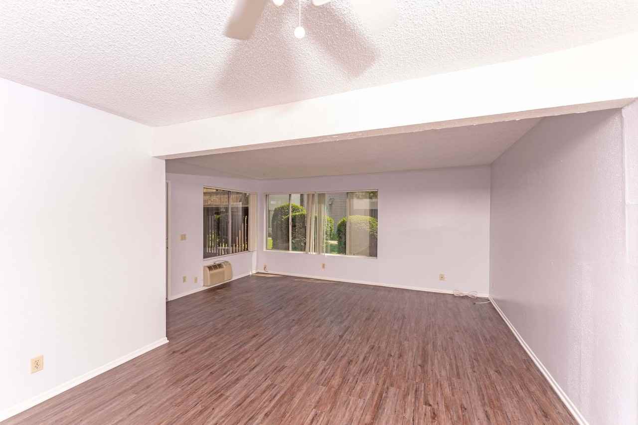 2030Dere - Photo 5 of 50