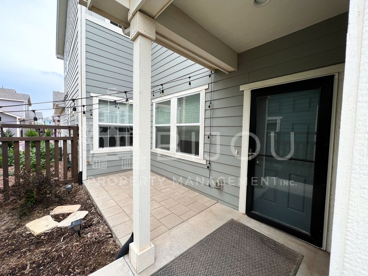 1167 Solitaire St - Photo 2 of 25