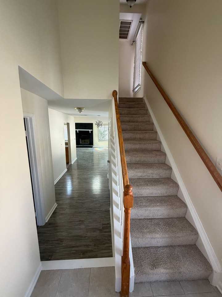 1605 Hathern Ct - Photo 2 of 15