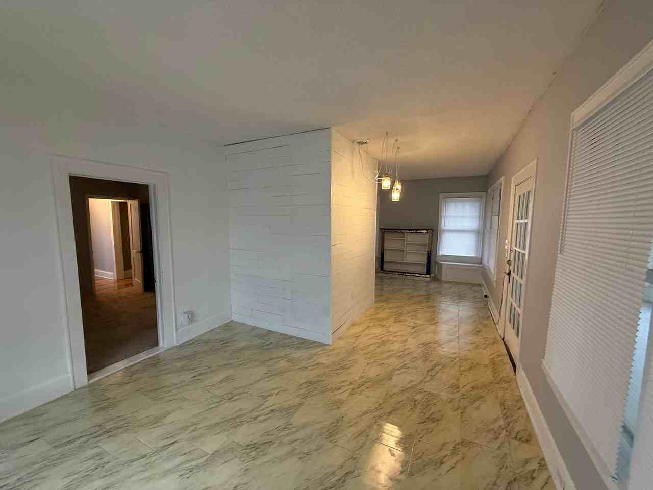 5733 Sawyer Rd - Photo 5 of 20