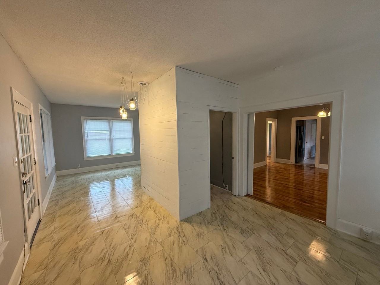 5733 Sawyer Rd - Photo 6 of 20