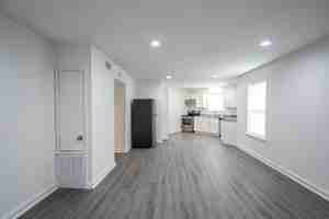 featured image of 21 Towne Park Ct