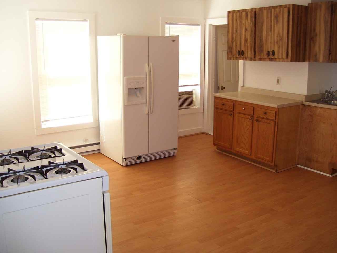 34 Canterbury St - Photo 3 of 8