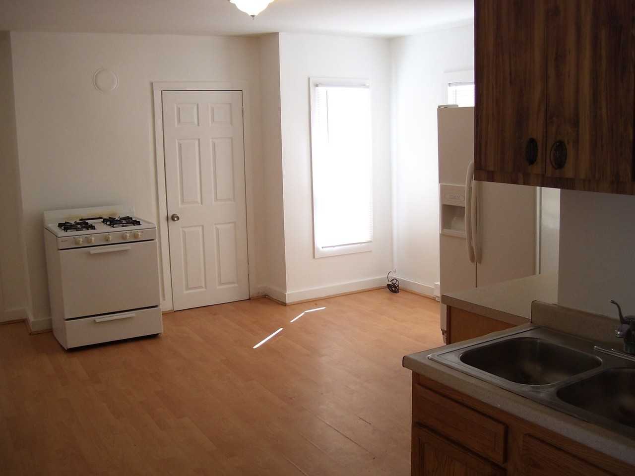 34 Canterbury St - Photo 7 of 8