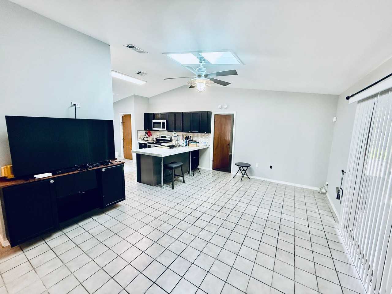 219 Wilton Ave Sw - Photo 5 of 36