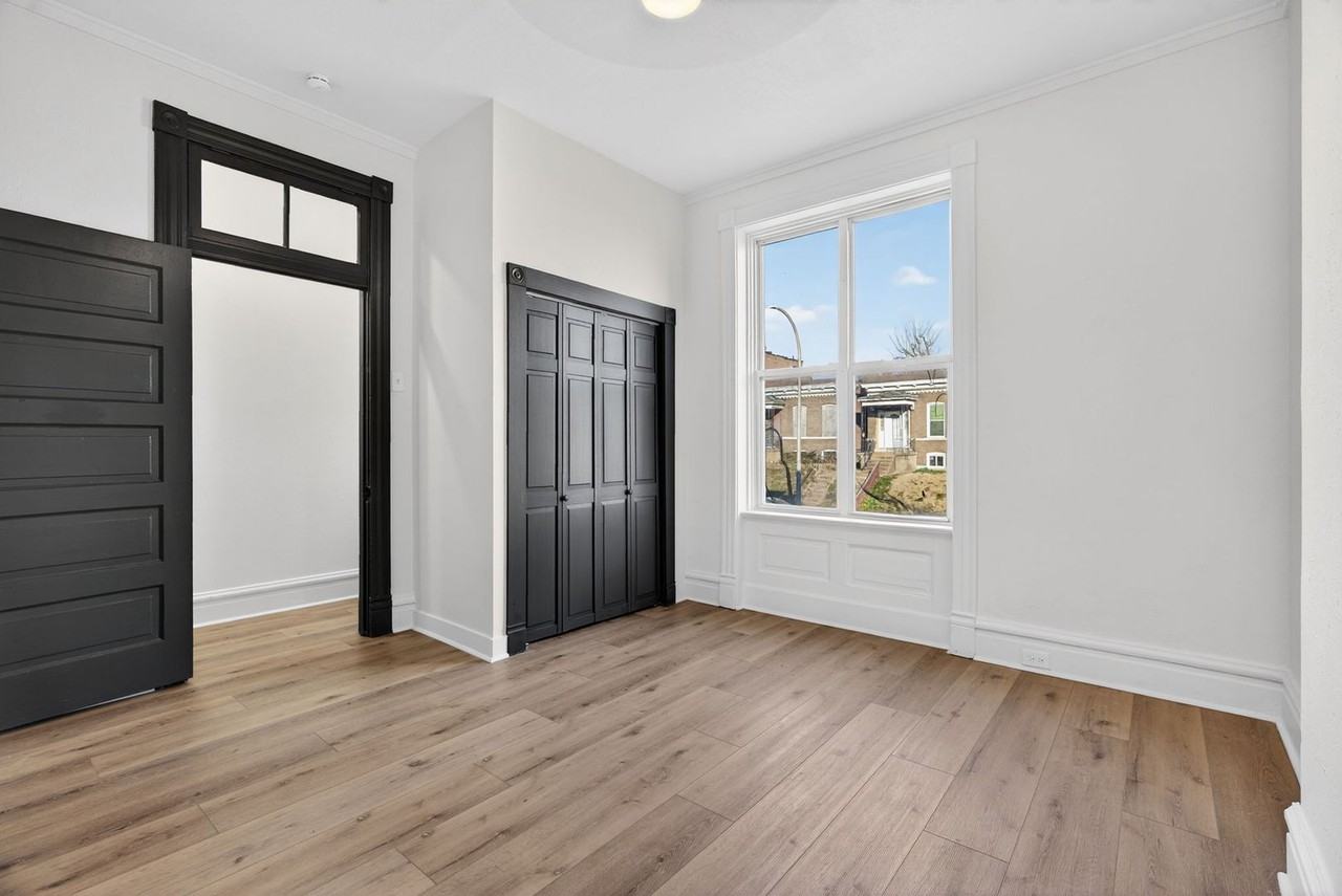 3929 S Compton Ave - Photo 6 of 50