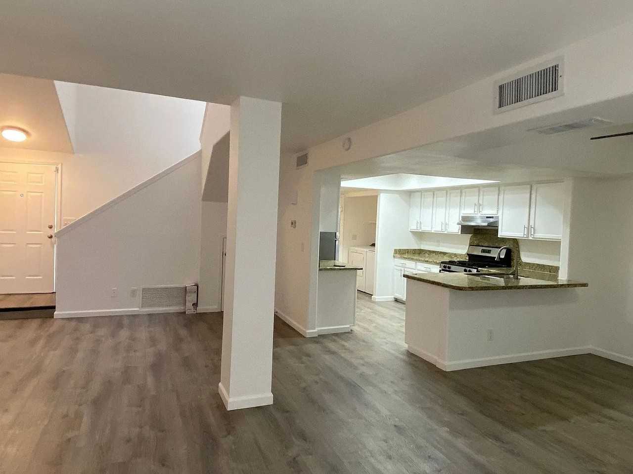 2365 W Garden Dr - Photo 4 of 10