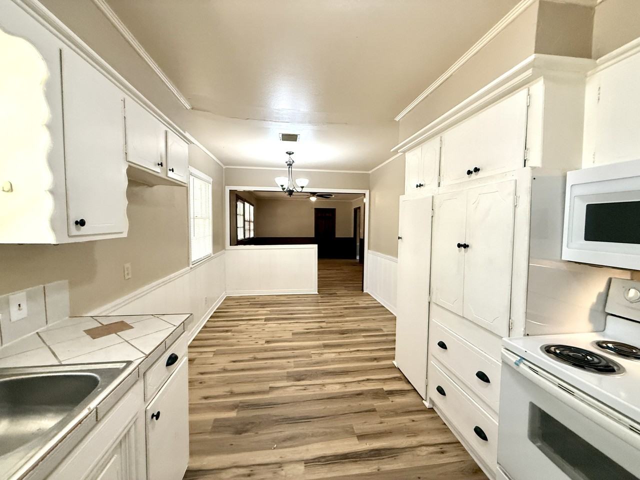 1730 Salisbury St #1 - Photo 6 of 30