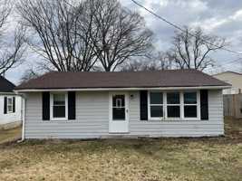 featured image of 4214 E Lynn St #1