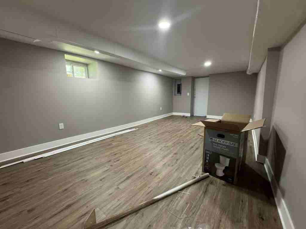 1836 Freeman Ave - Photo 5 of 25
