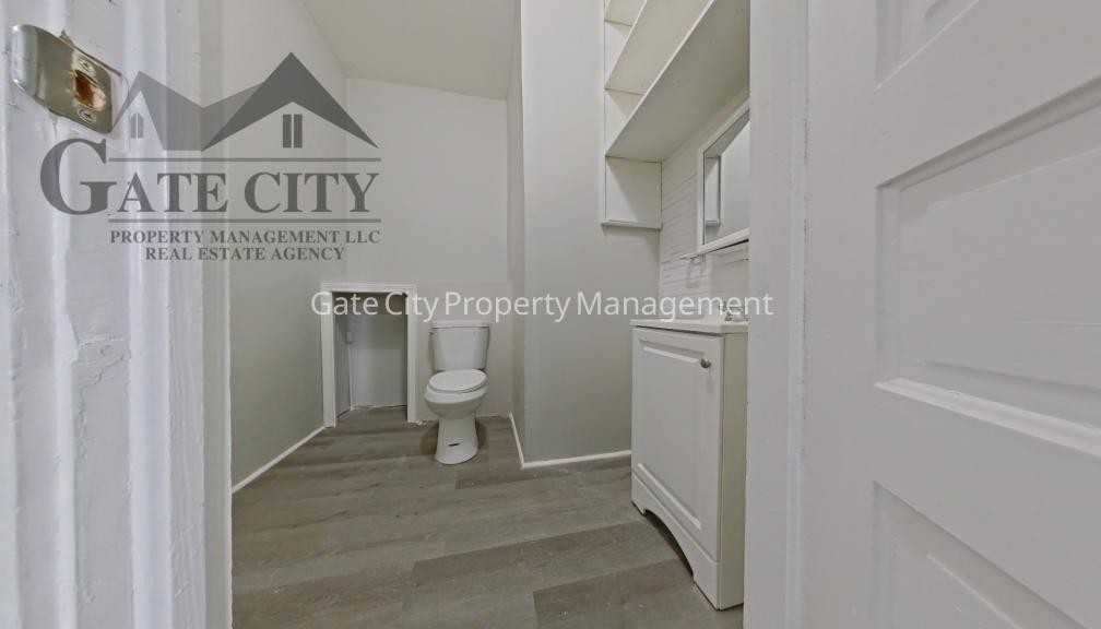 1006 Holton Pl Apt A - Photo 7 of 10