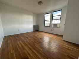 featured image of 312 Woodworth Ave