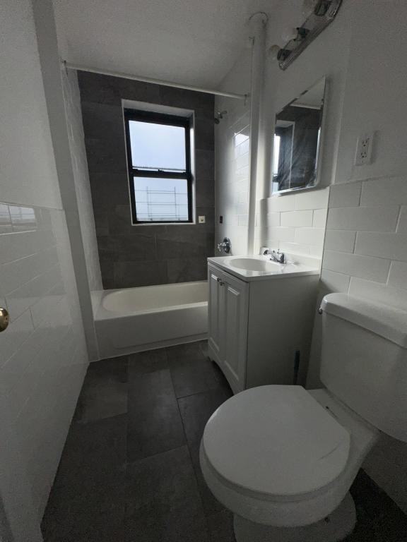 312 Woodworth Ave - Photo 6 of 10