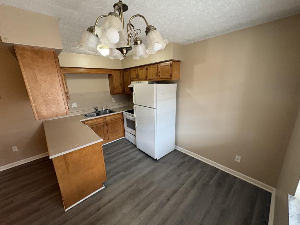1515 Walnut St - Photo 5 of 7