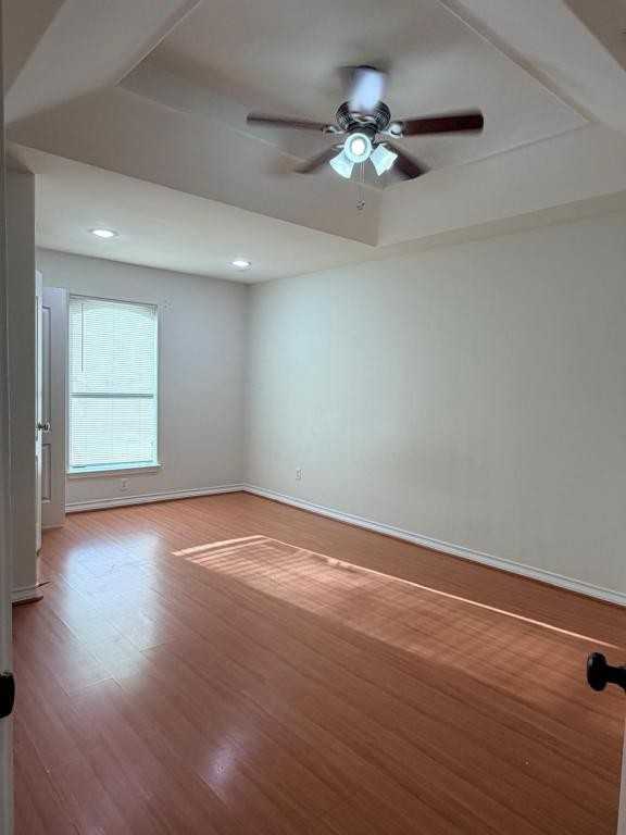 401 S 49th St - Photo 4 of 17