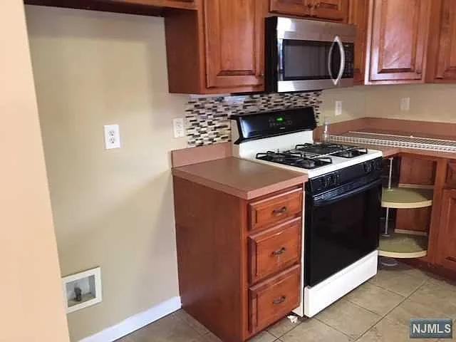 99 Glover Ave - Photo 2 of 13