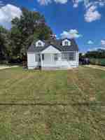 featured image of 1801 Jerome Ln