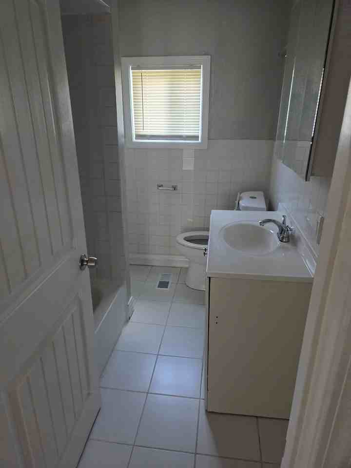 1801 Jerome Ln - Photo 7 of 29