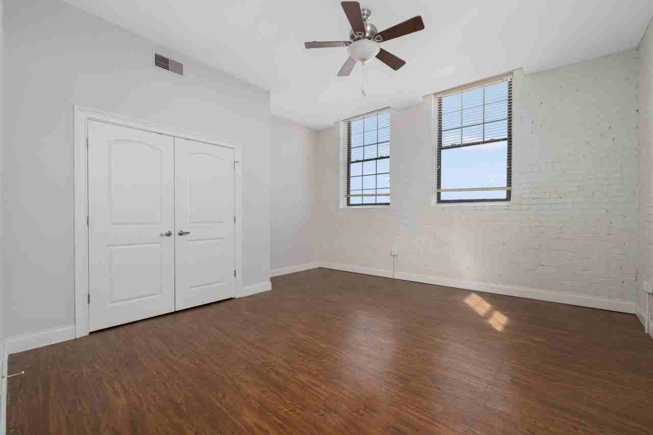 116 Tipton Street - 401Unit 401 #401 - Photo 6 of 13