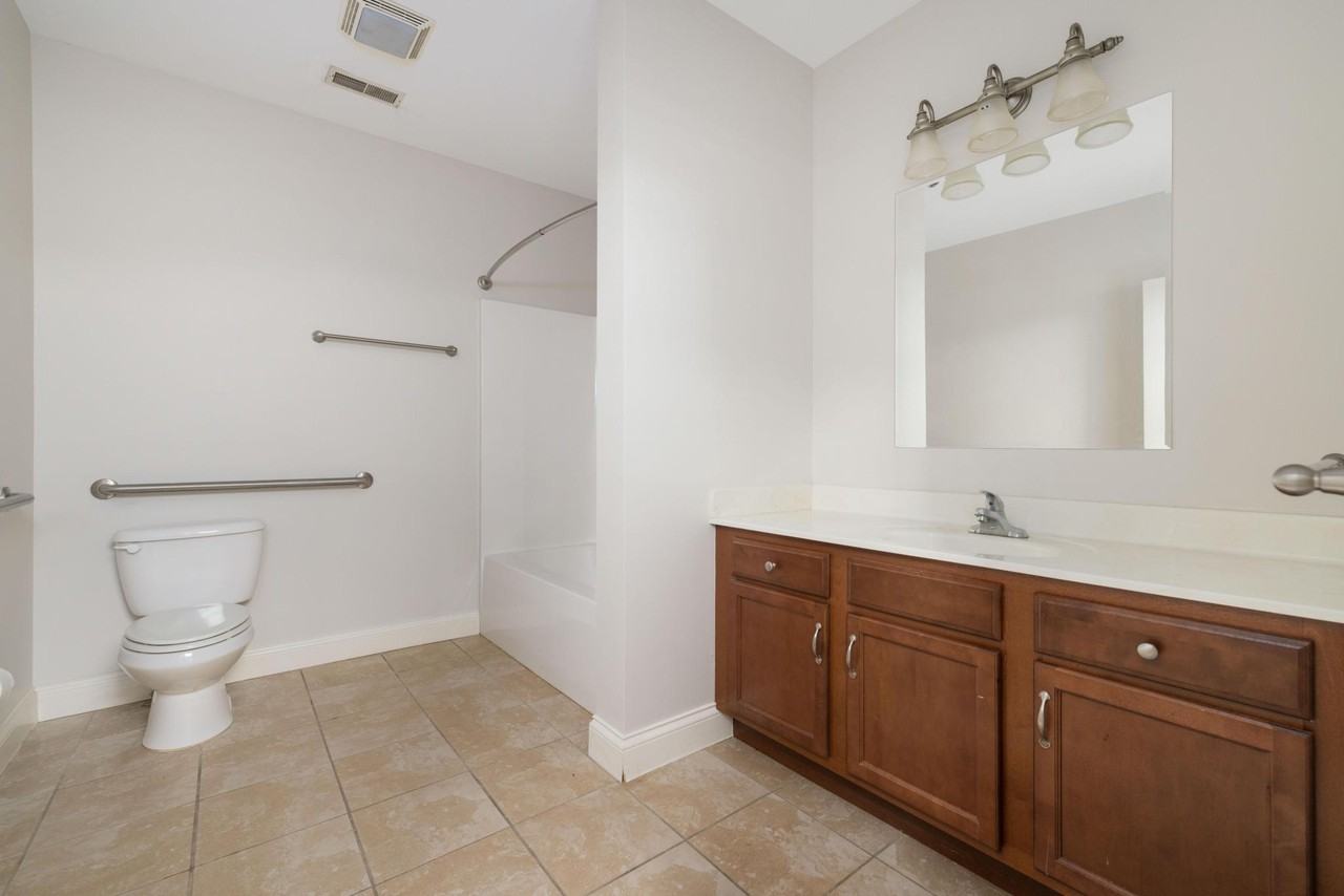 116 Tipton Street - 401Unit 401 #401 - Photo 7 of 13