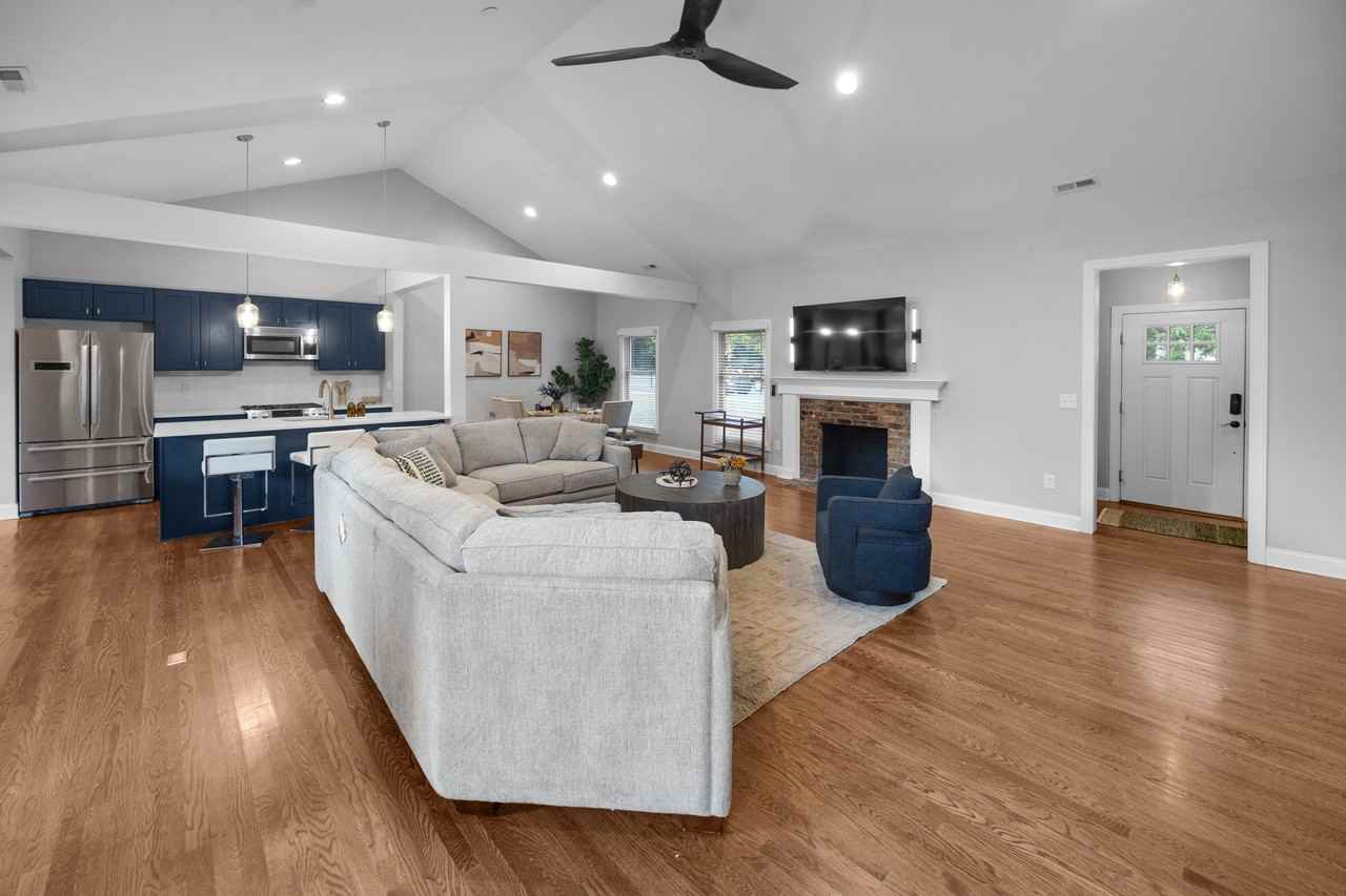 1610 Jameston Dr #1 - Photo 3 of 29