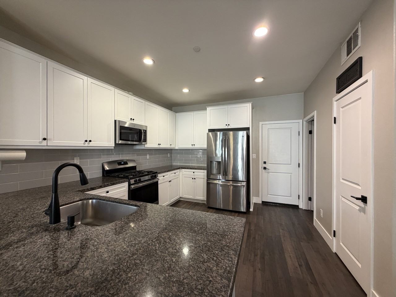 5344 N Alumni Ln #1 - Photo 4 of 24