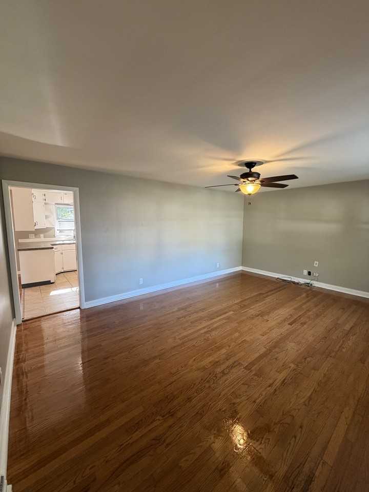 2112 Campbell Dr #1 - Photo 3 of 22