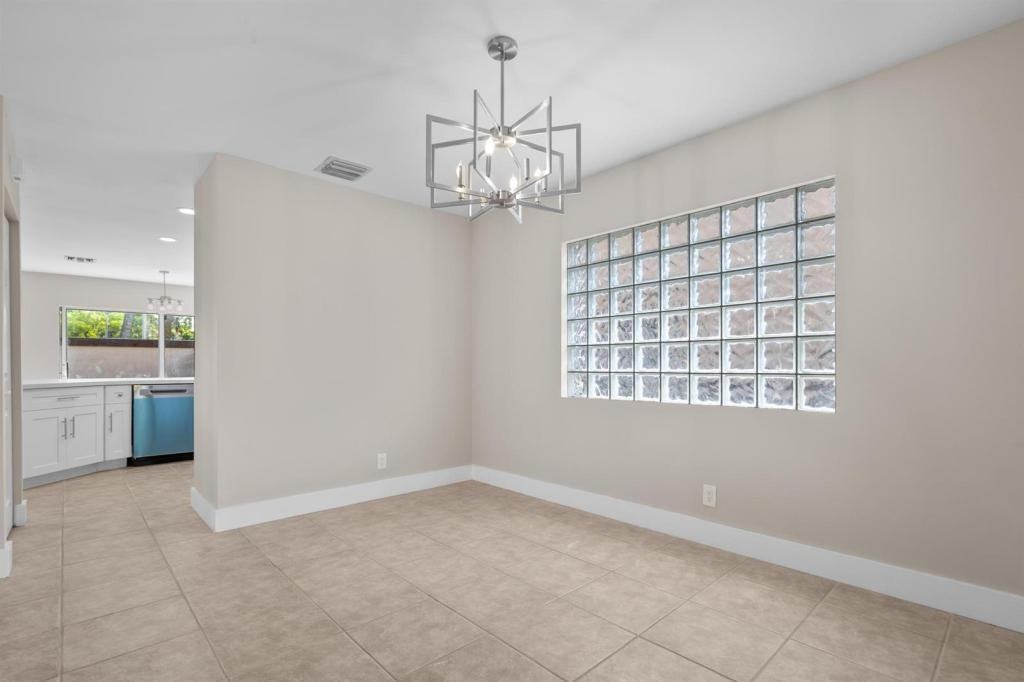 4250 Nw 1st Pl - Photo 6 of 11