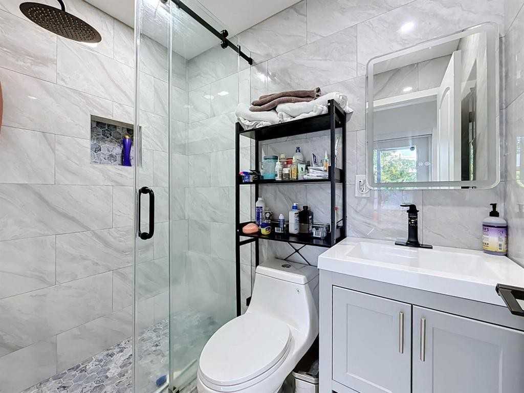 6135 Nw 24th Ct ##1 - Photo 7 of 11