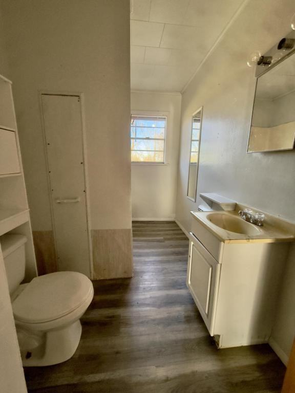 608 E Spaulding St - Photo 6 of 8