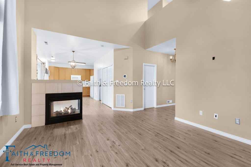 5249 Mountain Air Cir - Photo 3 of 20